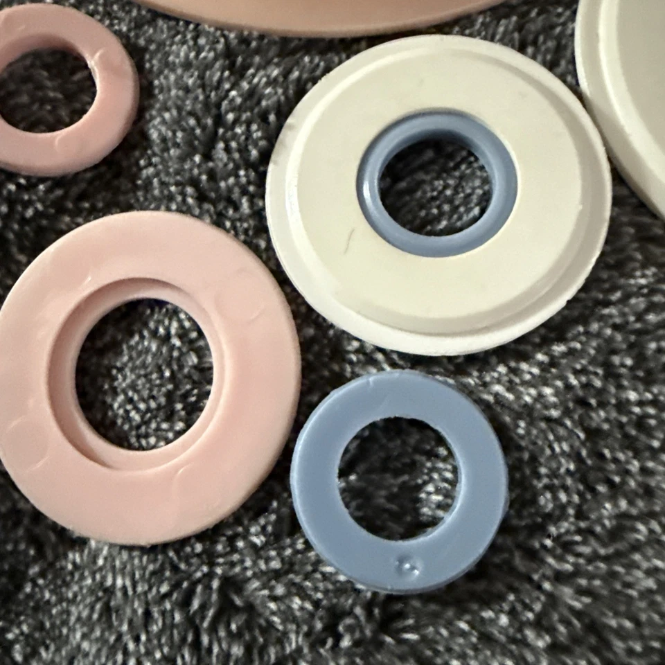 Lote de anillos pop-in entrelazados de fabricantes de pompones exclusivos de Susan Bates de colección Foto 4 de 4