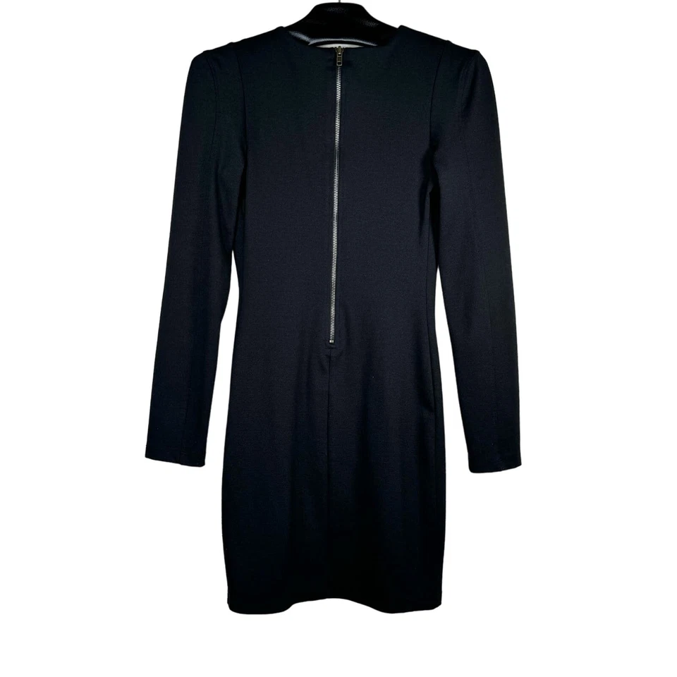 Vestido Foreign Exchange negro manga larga envolvente pequeño Foto 2 de 4