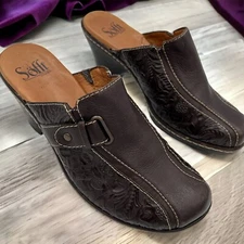 Sofft Floral Tooled Leather Slip-on Closed Toe Clog Mules Block Heel Brown 9 M