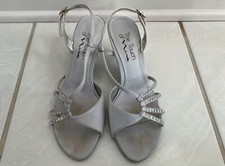 The touch Nina Women's Classic Heel Wedding/Prom Shoes/Sandals Size 6.5 Silver