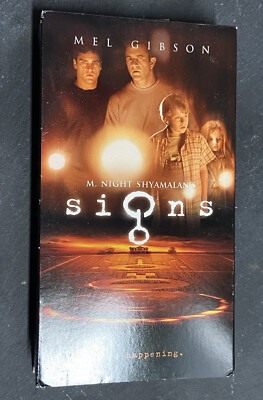 Vintage SIGNS Mel Gibson Joaquin Phoenix M Night Shyamalan VHS  