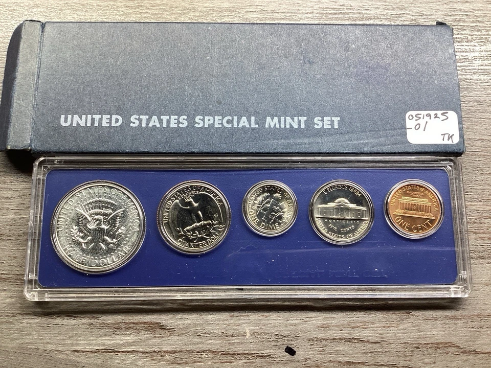 1966 US Special Mint Set with 5 Coins OGP and Silver Kennedy 051925 01 - Image 2 of 4