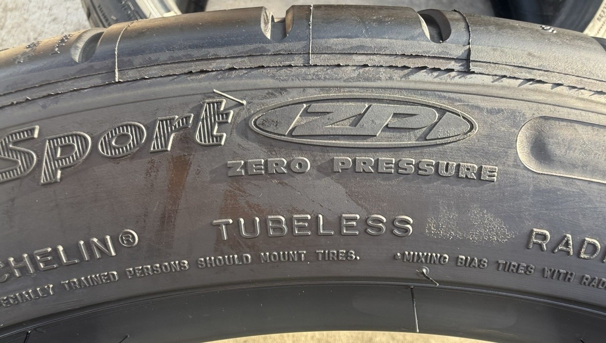 Michelin Pilot Super Sport 285/35ZR19 Tire for sale online | eBay