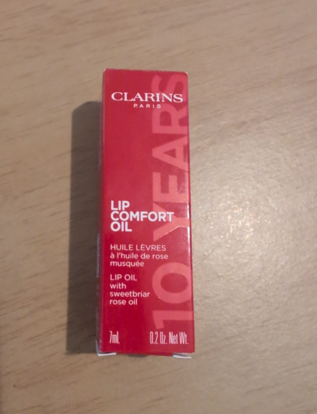 Clarins     Lip Comfort Oil   # 54 Iconic Red    7ml      BRAND NEW in BOX