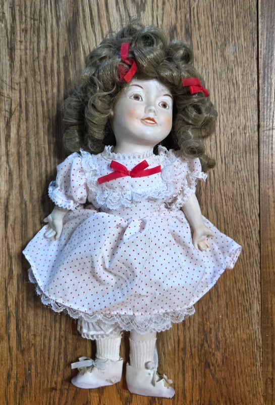 Vintage Shirley Temple Porcelain Doll, Albert E. Price Inc. 1978