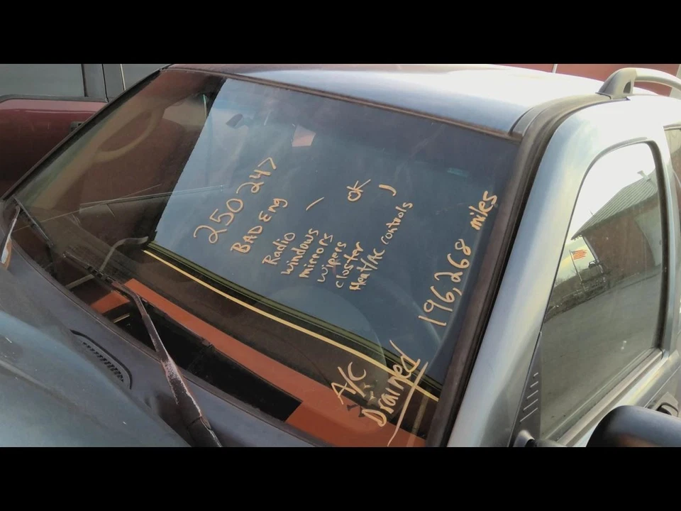 Passenger Rear Door Vent Glass Privacy Tint Fits 02-07 LIBERTY 692015 - Image 2 of 4