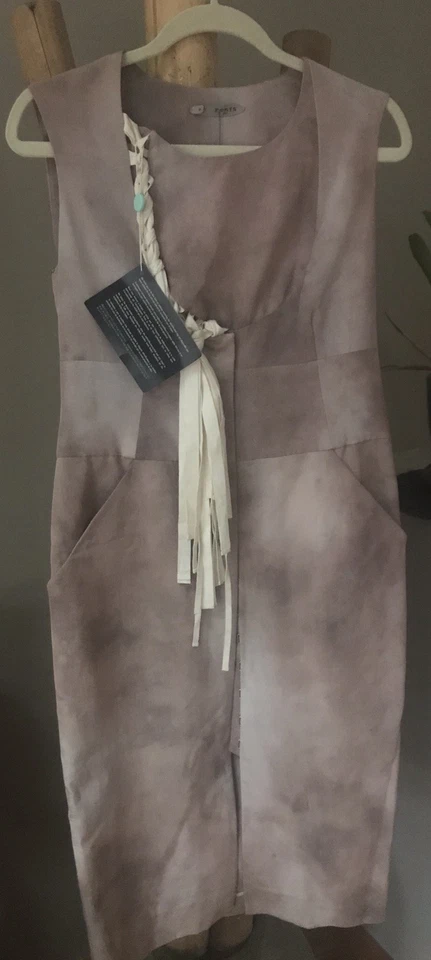 短袖连身裙 — 第 4/4 张图片