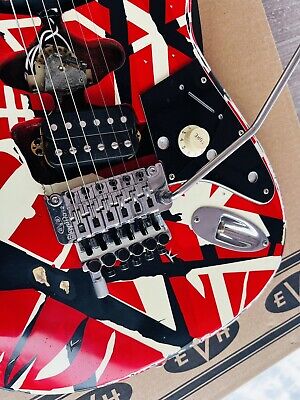 EVH Striped Series Frankenstein Relic Guitar - Red #84 LOW EVH Striped Series Frankenstein Relic Guitar - Red #84 LOW