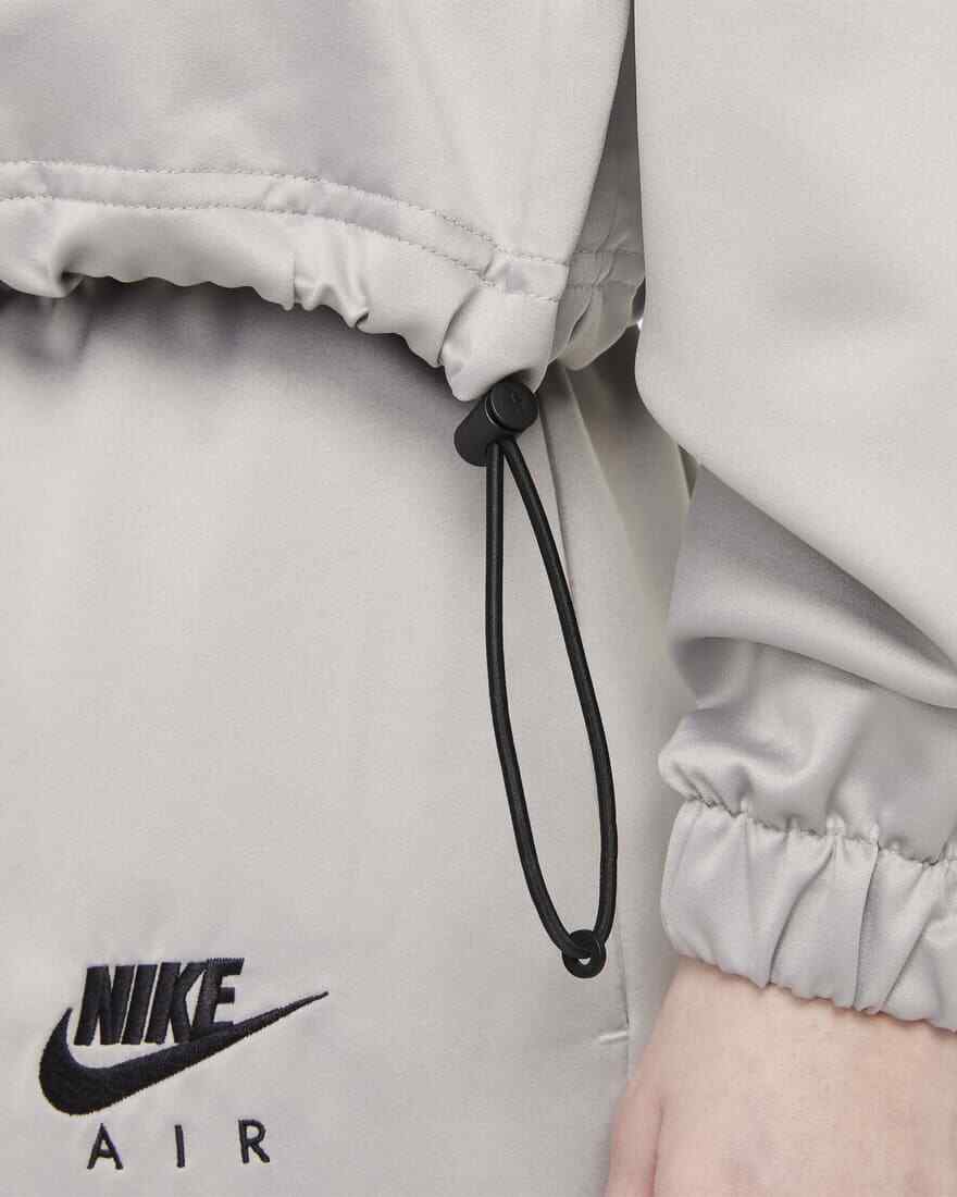 ☆人気☆【Nike】☆AIR WOVEN CROPPED JACKET☆ジャケット☆ Nike SPORTSWEAR AIR WOMEN'S WOVEN MOD CROP JACKET Black