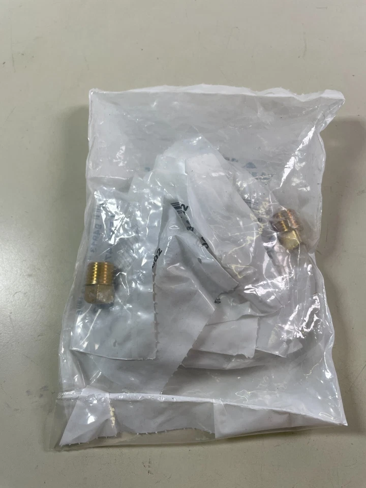 1/4" MPT Square Head Brass Plugs (10 Plugs) - Image 3 of 4