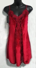 NWT Crimson Velour Feel Eyelashes Lace Edges Nightie Size 10 by Miss Temptation