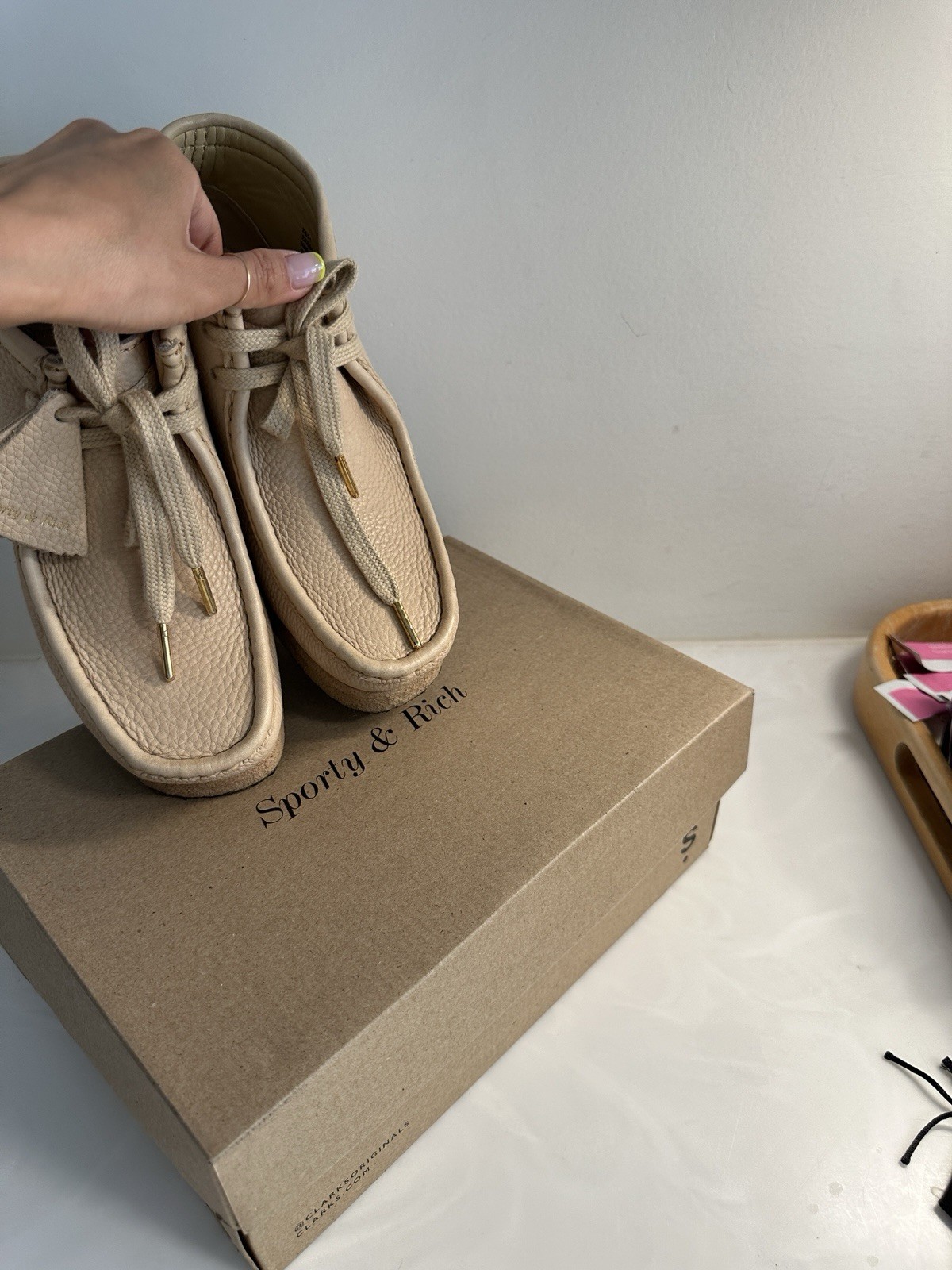 Clarks Original X Sporty & Rich Wallabee Off White Leather Chukka Boot Women 7 image 2