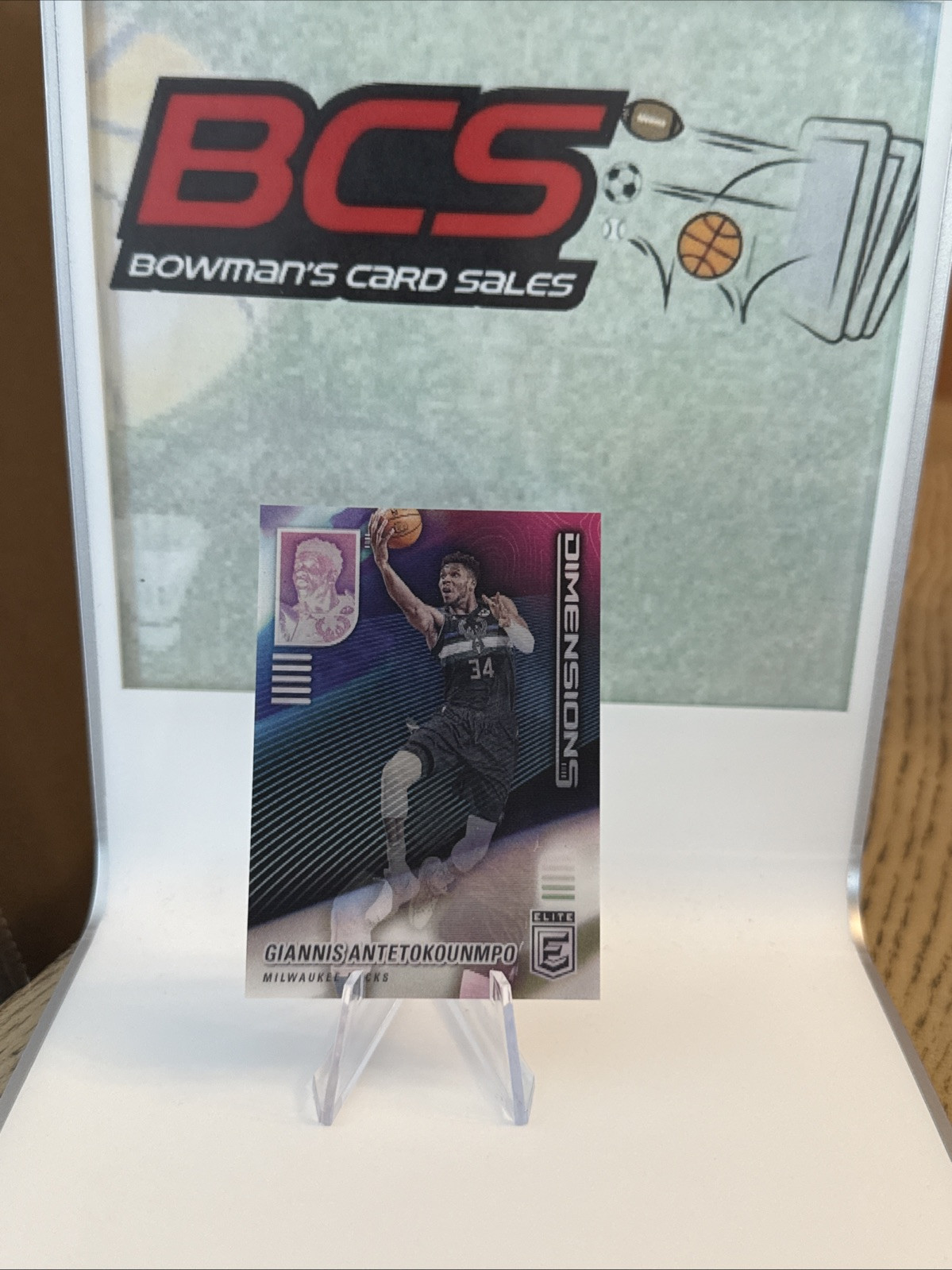 2021-22 Elite Bucks Giannis Antetokounmpo SSP Lenticular Dimensions Case Hit 🔥