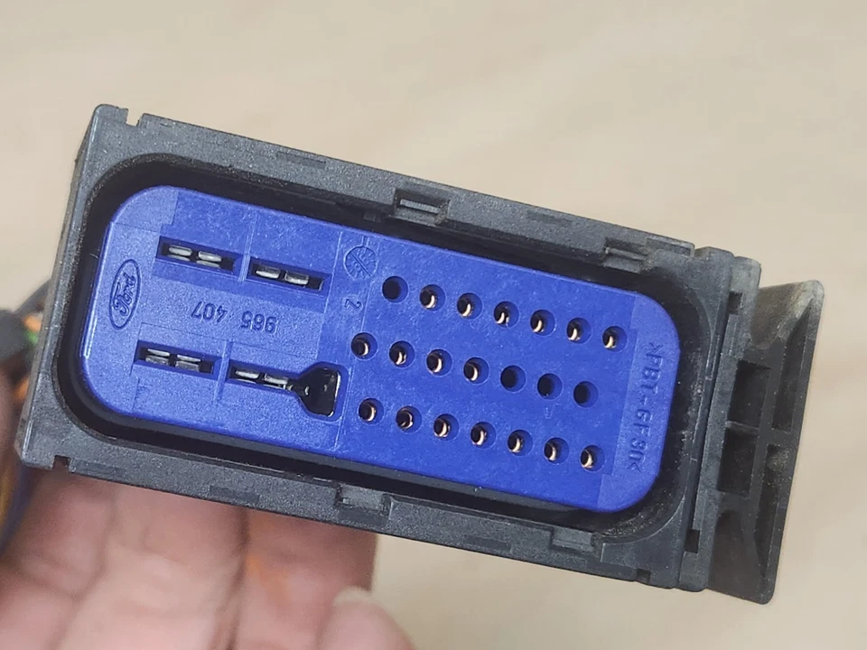 Chicote de fios 98-03 JAGUAR XK8 XJ8 XKR XJR ABS MÓDULO BOMBA ANTIBLOQUEIO LNF2210AC - Imagem 4 de 4