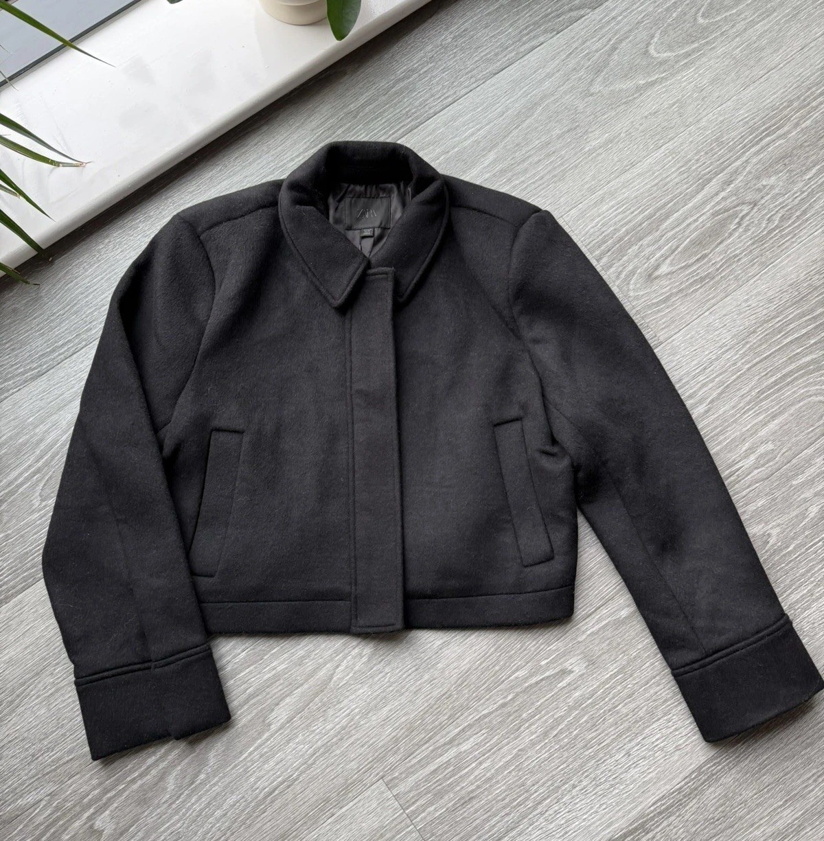 Zara Women Wool Blend black cropped Jacket With Pockets Black Size M RRP £59.99