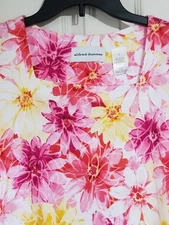 Alfred Dunner Women Size L Multicolor Floral Square Neck Short Sleeve Cotton Tee