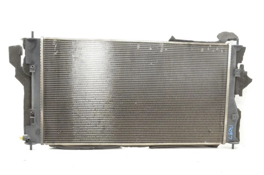 2013-2016 Scion FR-S Radiator Assembly Foto 3 de 4