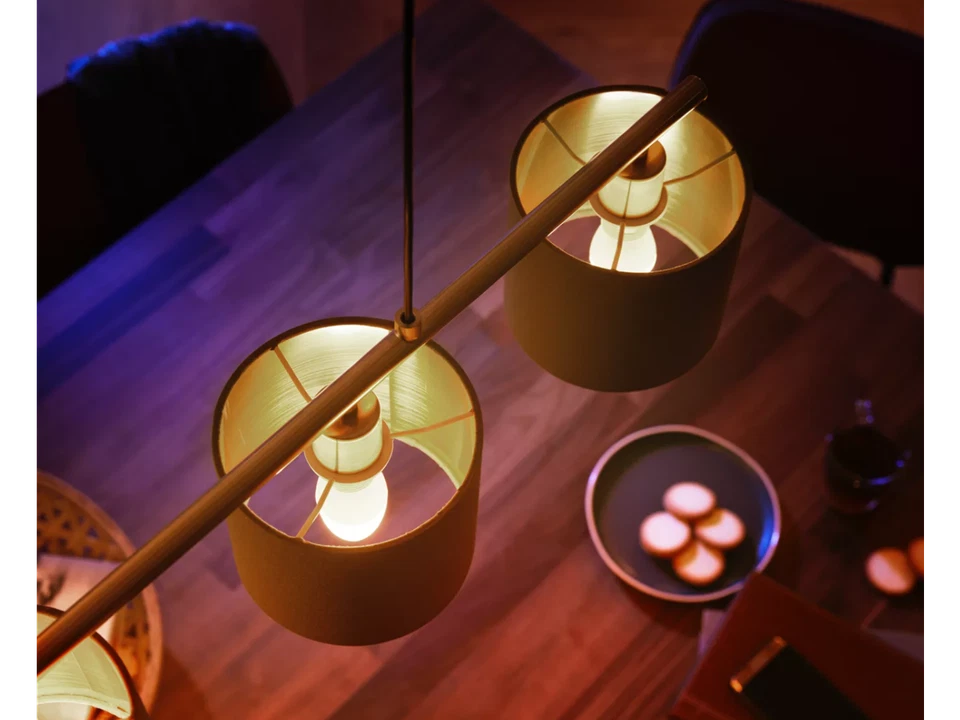 Philips Hue 556968-KIT White and Color Ambiance E12 Candle Bulb + Hue Bridge - Image 4 of 4