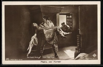 Postcard film scene from Pietro, the corsair with Aud Egede Nissen and Rudolf Klein-Rogge 