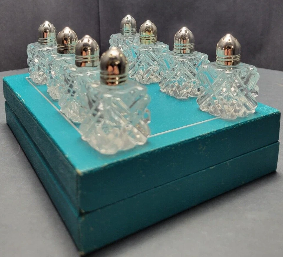 Vintage Eales 1779 Banhado a Prata Mini Copo Shaker de Sal e Pimenta 2" Conjunto de 8 - Imagem 2 de 4