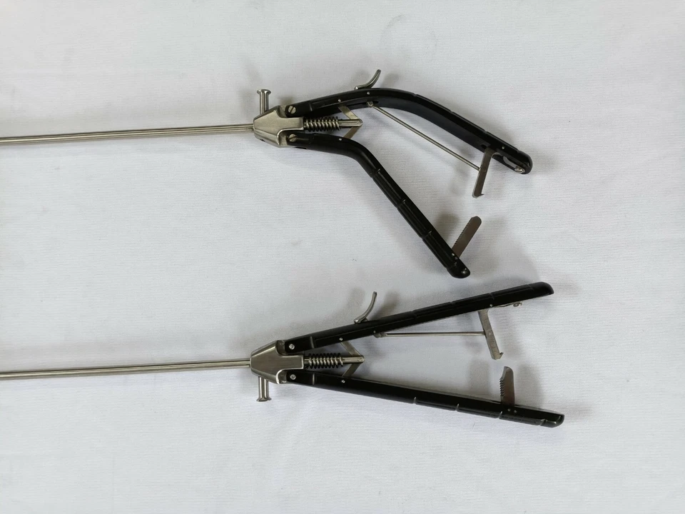 Soporte de aguja laparoscópico tipo V mandíbula derecha recta y curva 5 mm Foto 4 de 4