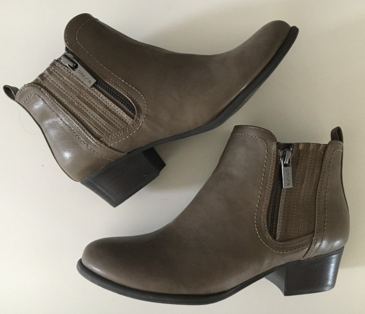 Unisa Women Taupe Ankle Boot Booties Side Zipper EUC