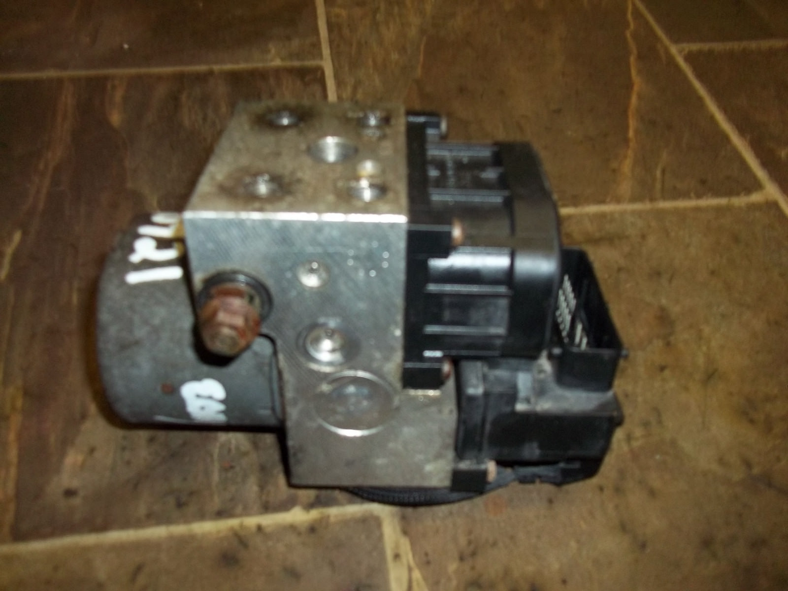 1999 2000 2001 2002 SUBARU FORESTER 2.5L ABS UNIT PUMP UNIT ANTI LOCK