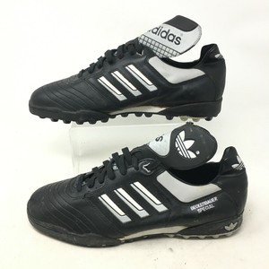 low top soccer cleats