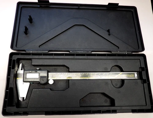 Mitutoyo Absolute Digimatic 8" Caliper CD-8"