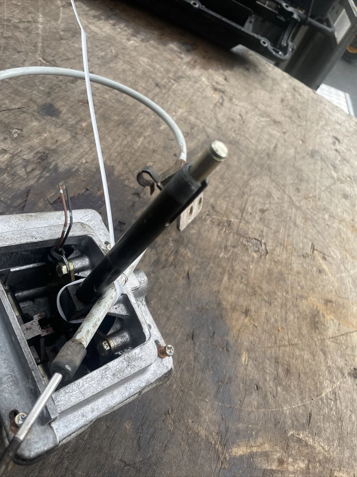 Range Rover Classic Gearbox Gear Selector Knob Auto Cable Ok - Image 2 of 4