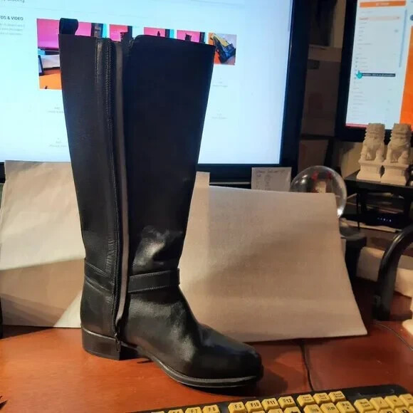 Bota NB Natalia Blanco Cremallera Sobre la Rodilla Negra Talla SU7/EU38 Usada Una Vez Excelente