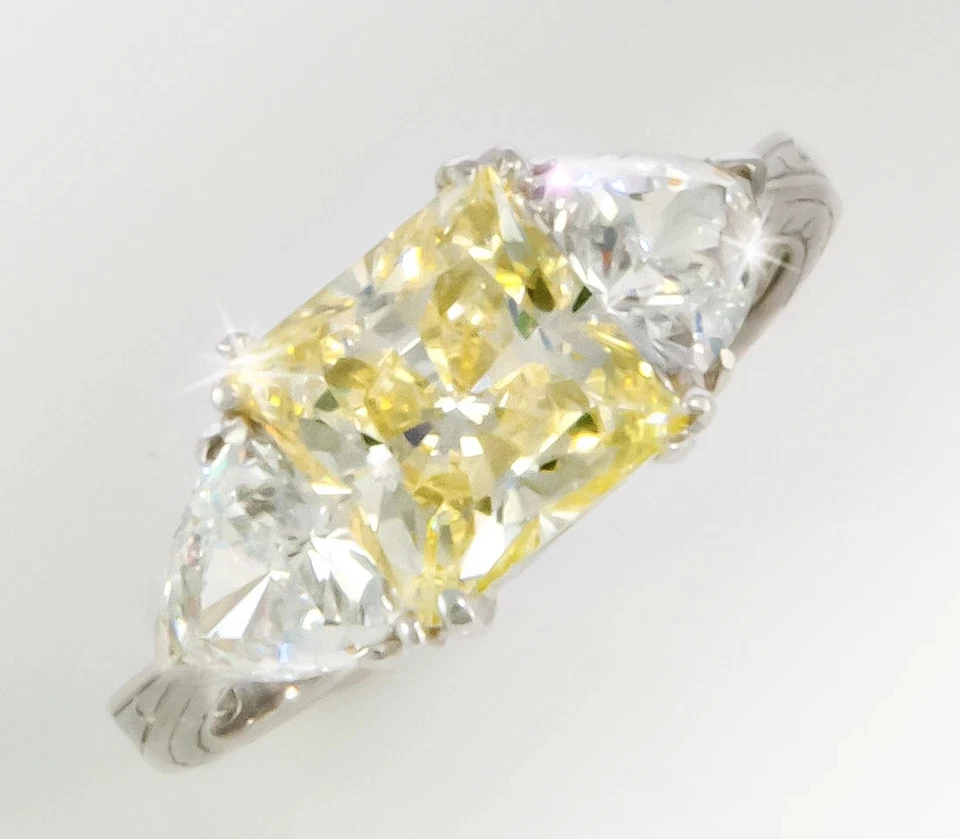 Anillo aro para mujer citrino simulado corte princesa de 3 quilates enchapado en oro blanco de 14 k Foto 4 de 4