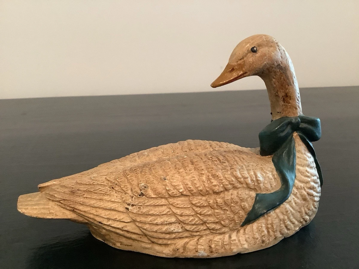 鴨、ハンドクラフトの木製彫像　美術工芸品 キヨ キヨ猫 level3 缶バッジ鴨、ハンドクラフトの木製彫像美術工芸品