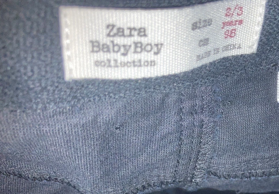 Pantalones Zara de terciopelo negro 3t para niños perfectos para vacaciones nuevos con etiquetas Foto 2 de 4