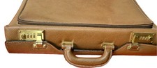 GUCCI Custodia Pilot in Pelle Marrone Baule in Vera Pelle con Blocco Numero Made Italy