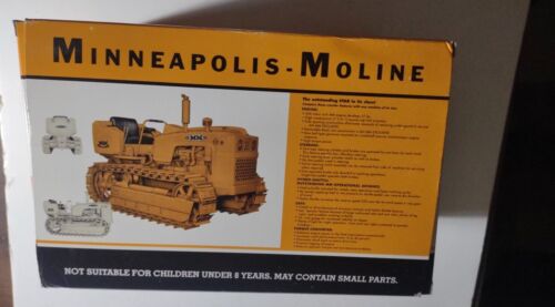 SpecCast Minneapolis-Moline 2 Star Crawler Dozer 1/16 NIB - Picture 5 of 9