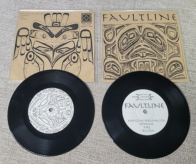 2 - Faultline 7  Vinyl EP Alliance Records Rare 1990s DIY Indie Post-Punk