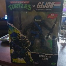 Playmates Toys TMNT x G.I. Joe Snake Eyes & Leonardo Action Figure w Katana