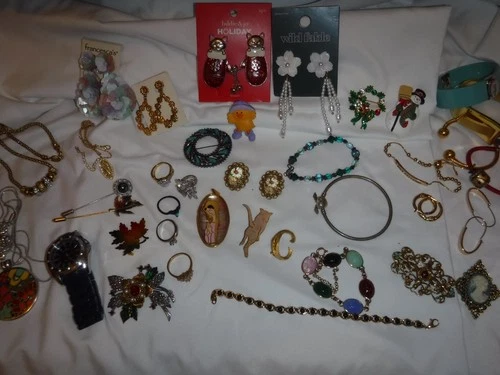 Vintage & Contemporary Costume/Fashion Jewelry Lot Most Signed All Wearable V-5