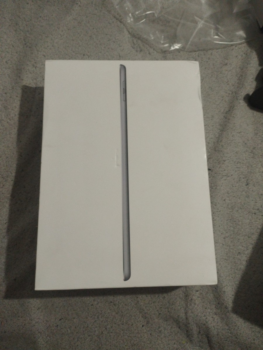 Apple iPad 6th Gen. MR7F2B/A 32GB Wi-Fi 9.7in. - Space Grey for