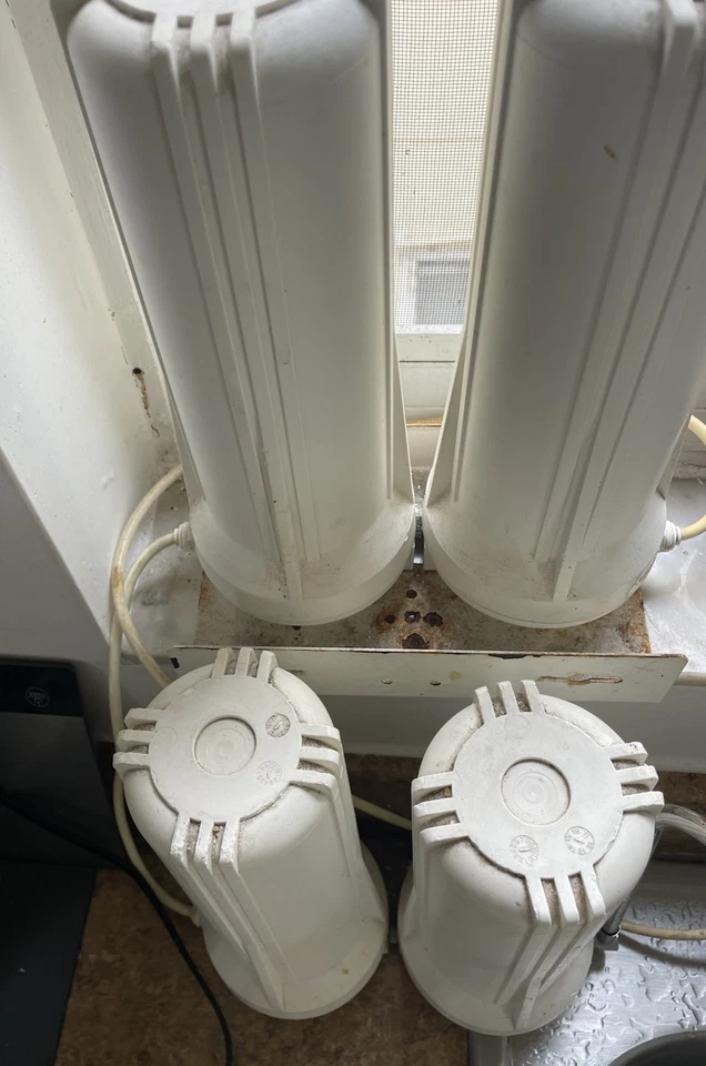 Countertop 4 Stage Home Drinking Water Filter w/ Carbon Filtration - White USED - Image 2 of 3