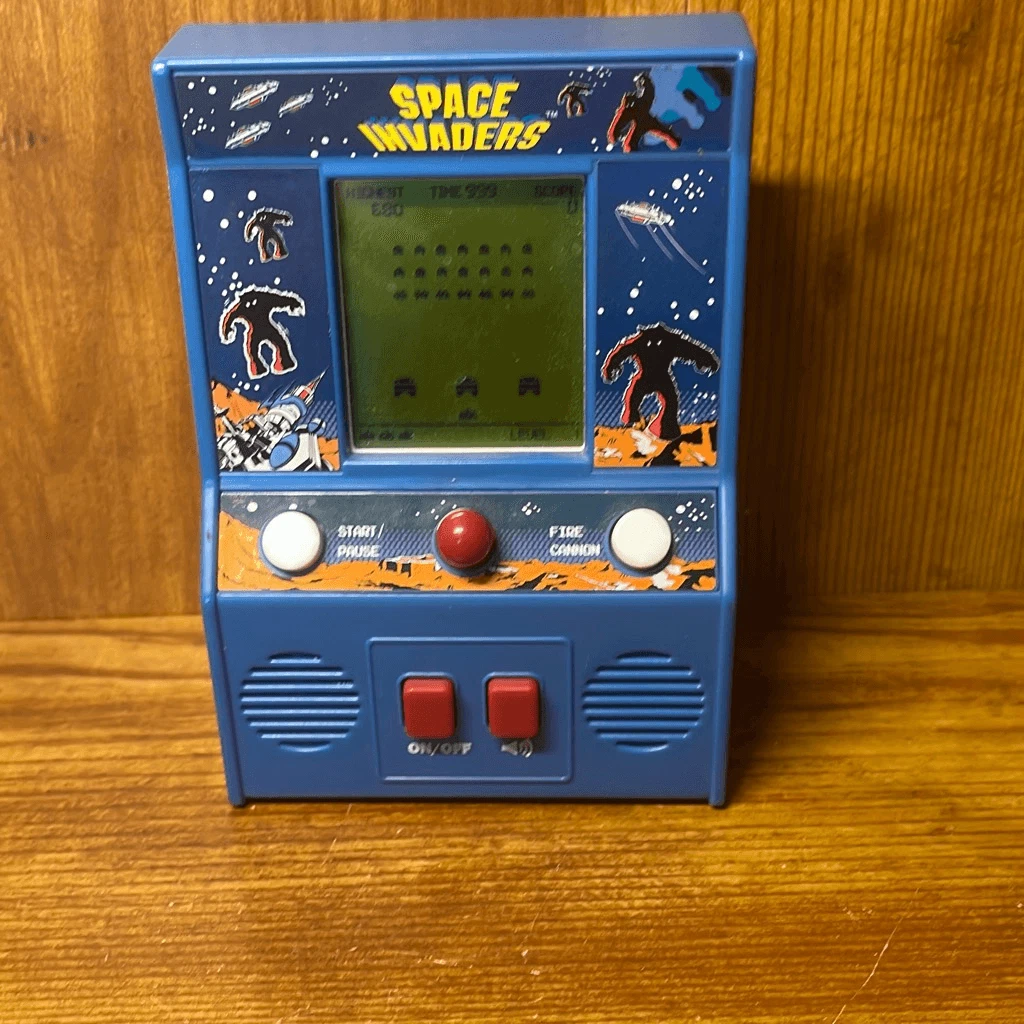 Arcade Classics Space Invaders Retro Handheld Arcade Game Mini