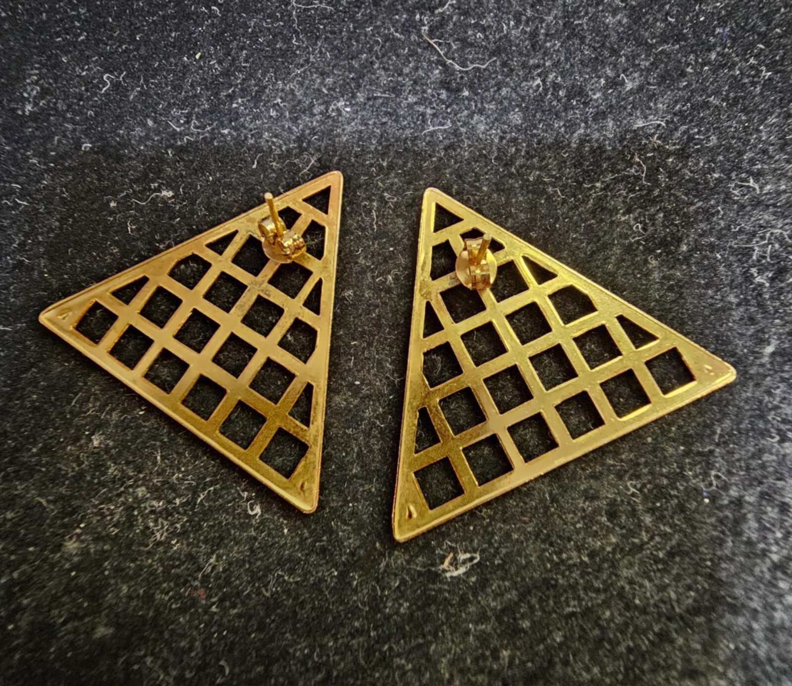 Goldtone Triangular Stud Earrings -Lightweight - … - image 5