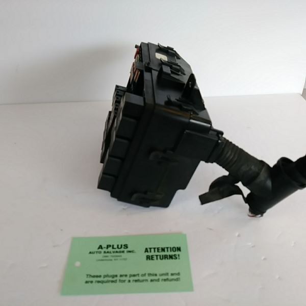 2015-2020 MASERATI GHIBILI OEM UNDER HOOD FUSE BOX ID 670008649
