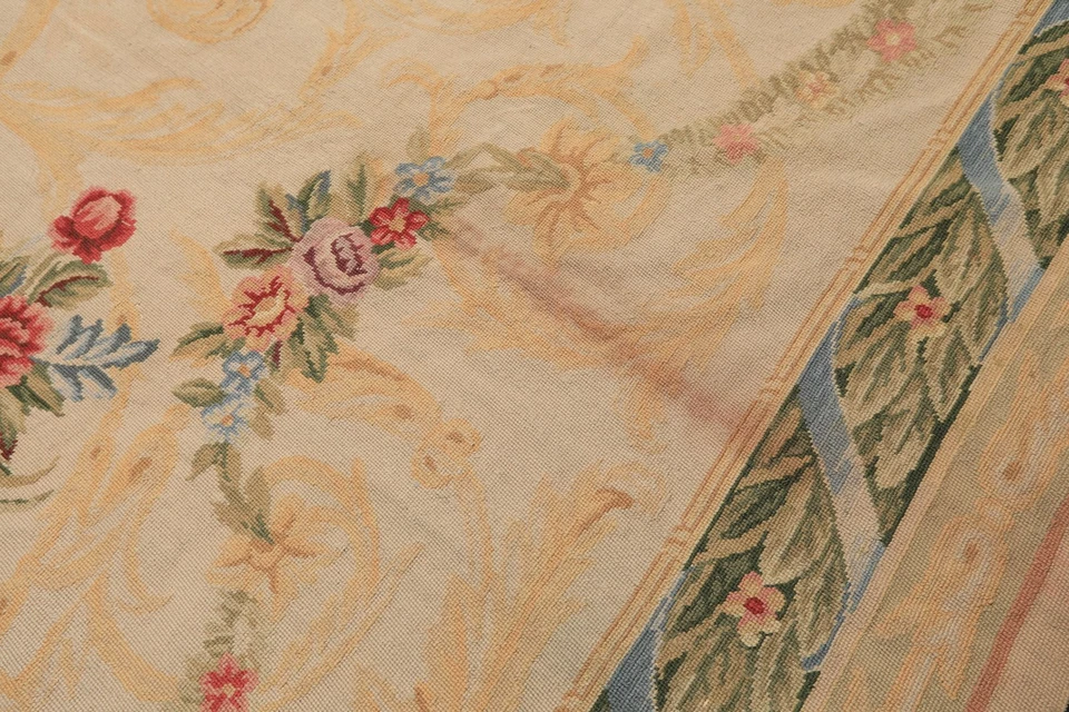 9'x11'8'' Hand Woven Flatweave Wool Ivory Needlepoint Medallion Rug - Image 3 of 4