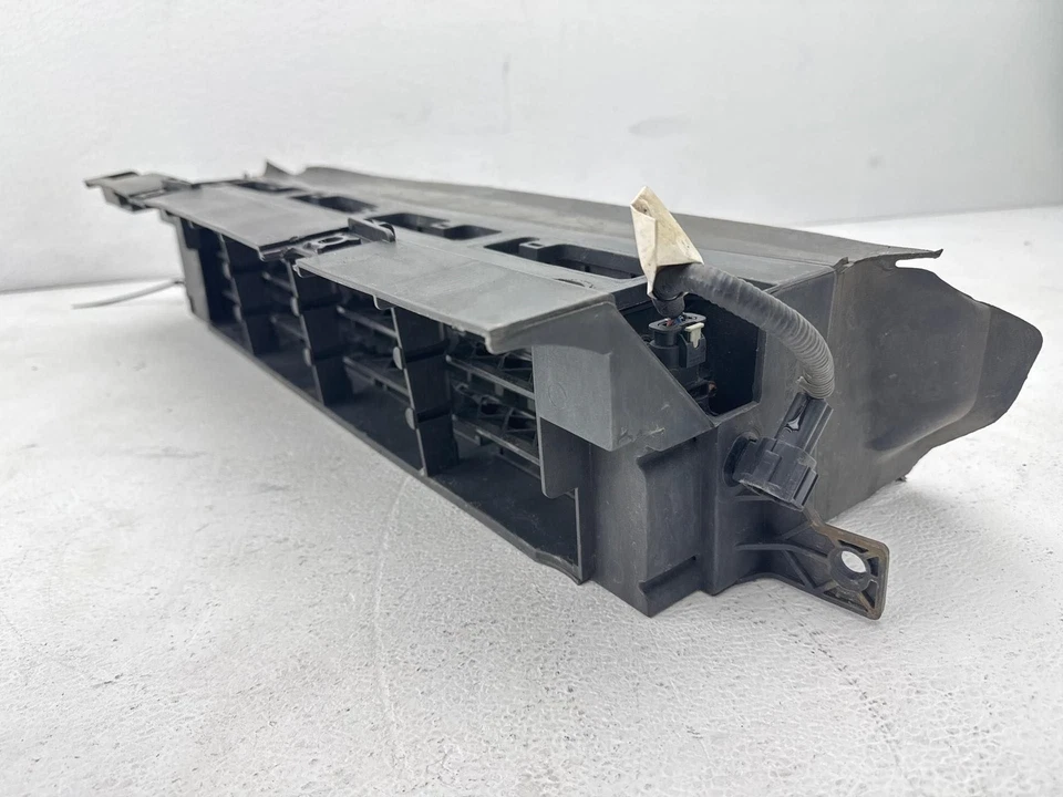 Obturador de rejilla activo inferior para Nissan Versa Note 214213VY1A 2014-2016 OEM Foto 3 de 4