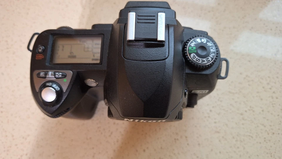 Nikon D70 Digital SLR Camera Body Only - 6.1MP DSLR with accessories and boxed. - Image 3 of 4