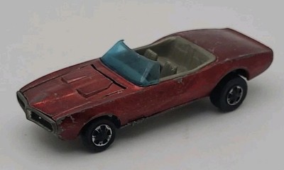 Hot Wheels Redline Custom Firebird 1967 Red Diecast 1:64 Car Red US pat pend