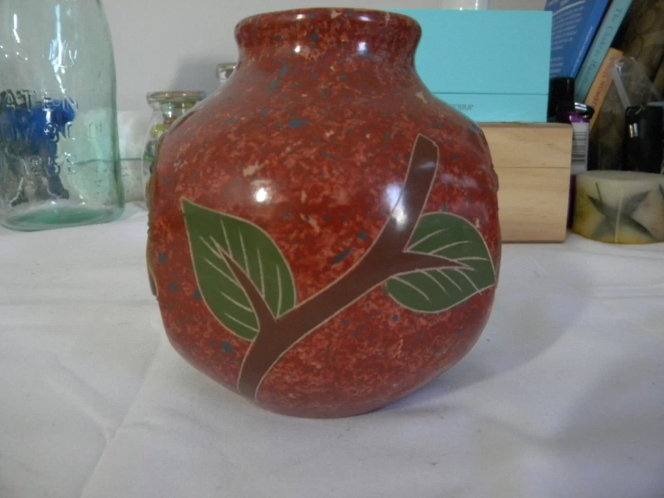 Handmade small vase w/butterfly & branches with leaves 4 1/2" tall 2" Diameter - Image 4 of 4
