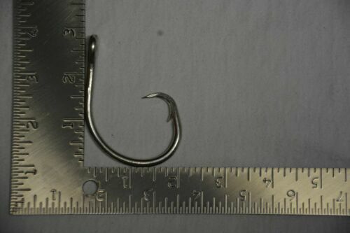 100 Eagle Claw 049SS 3/0 Stainless Steel Limerick Big Eye Trotline